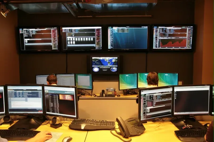 Network operations center monitoring live traffic